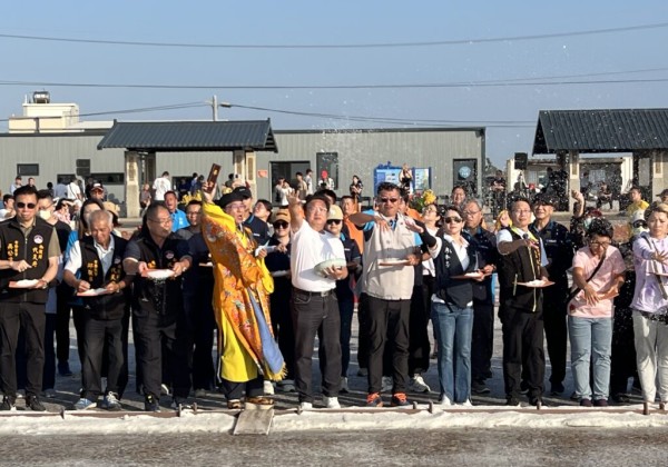 2025鯤鯓王平安鹽祭圓滿落幕 三大科儀完成祈福循環 平安鹽發送分享祝福