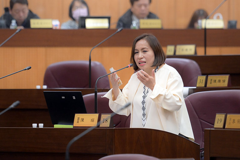 原鄉房屋輔導機制需更透明 陳瑛議員呼籲市府協助族人安居 原鄉房屋輔導機制需更透明 陳瑛議員呼籲市府協助族人安居