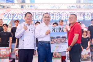 「2026新北消防形象月曆」正式發表 侯友宜邀大家做公益、挺消防 「2026新北消防形象月曆」正式發表 侯友宜邀大家做公益、挺消防