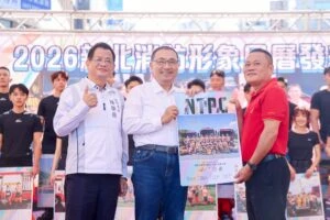 「2026新北消防形象月曆」正式發表   侯友宜邀大家做公益、挺消防
