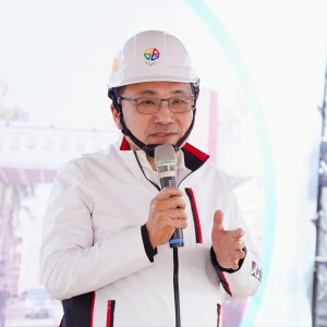 視察華僑高中透水保水工程 侯友宜：提升浮洲地區排水效能