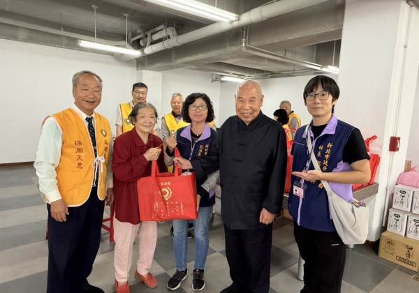 福山天惠堂連續29年送暖土城區弱勢家戶