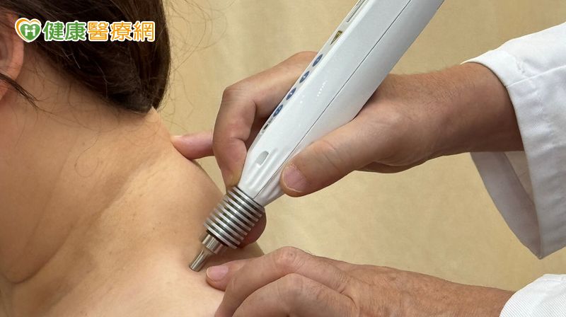 傳統針灸再進化!雷射針灸無痛解不適 怕針族也能安心治療 傳統針灸再進化!雷射針灸無痛解不適 怕針族也能安心治療