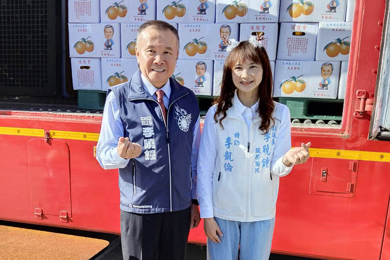 寒冬送暖十八年　李曉鐘副議長攜女兒李凱倫傳承公益精神