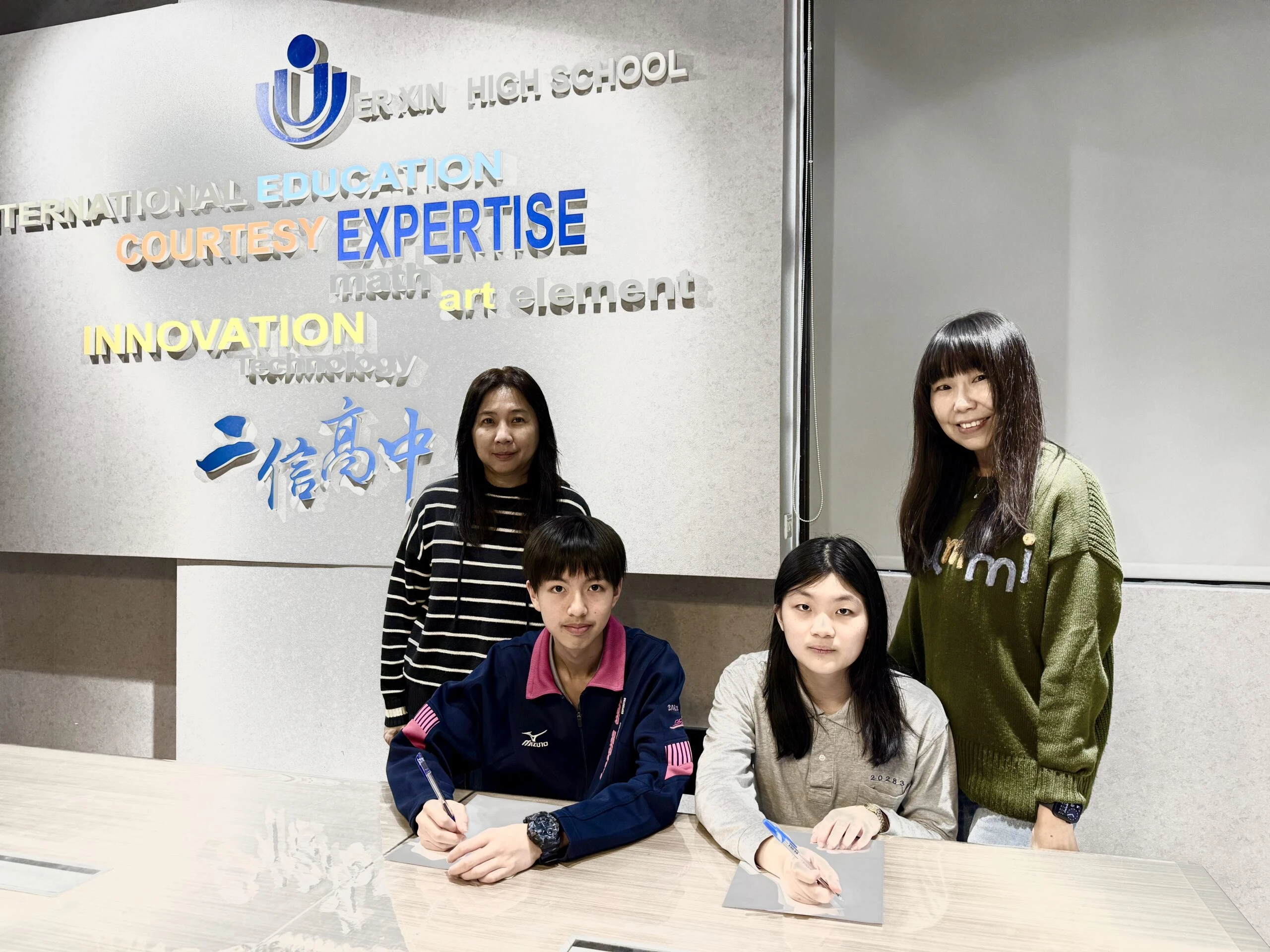 基隆市英語學藝競賽國中組看圖寫作比賽二信國中部囊括特優及佳作