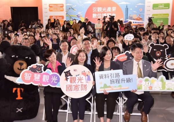 缺工海嘯下的轉型戰略！觀光署攜 35 家科技神隊友，以 AI 與自動化塑造觀光產業韌性