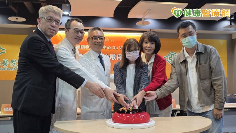 罕見咽喉小唾腺癌　達文西複合手術助病人抗癌不失聲