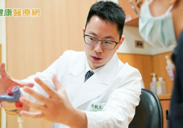 反覆高燒找嘸原因！真兇竟藏在「心臟」緊急開胸救回一命