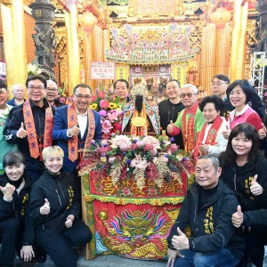 樹林濟安宮南北保生大帝徒步遶境 侯友宜祈求庇佑地方平安