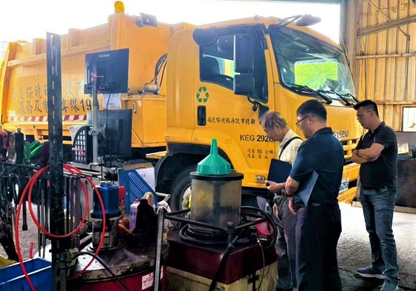 新北首家雙檢合一認證保養廠 安檢定檢得來速 省時又便民