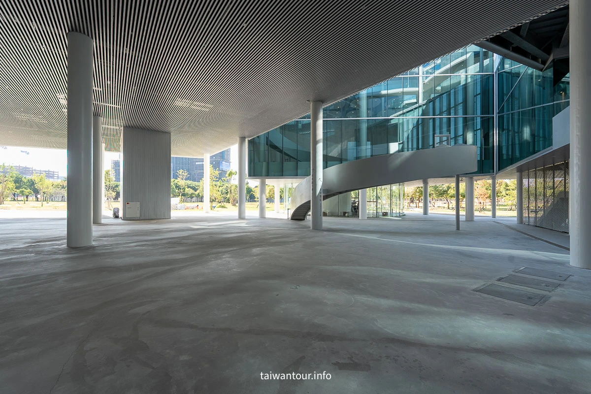【綠美圖】台中市立圖書館總館.水湳中央公園一日遊必訪亮點、交通、親子攻略