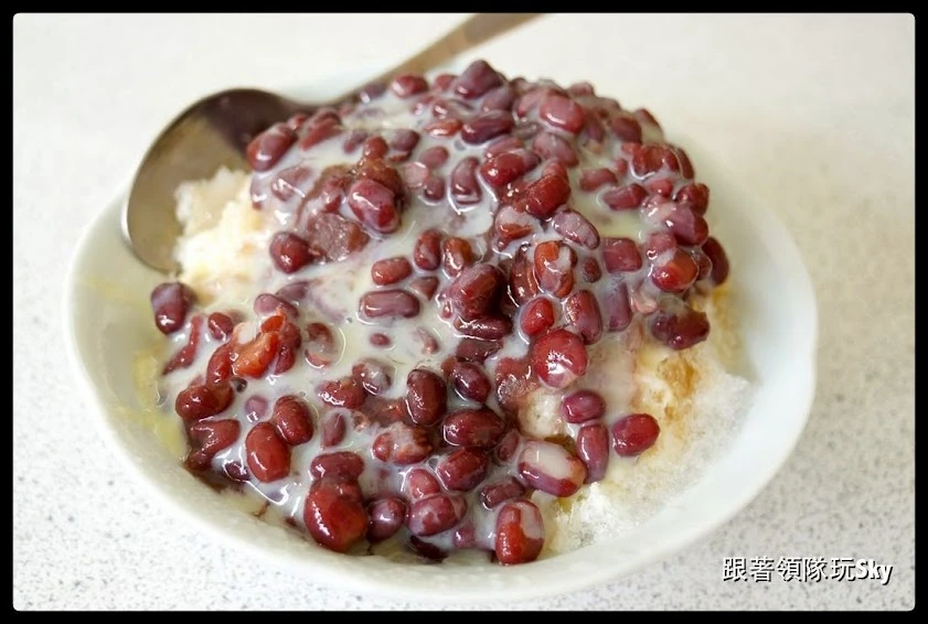 屏東美食推薦-東港東隆宮周邊小吃一網打盡【冰之家.東龍堂龜苓膏.金品菓本舖】
