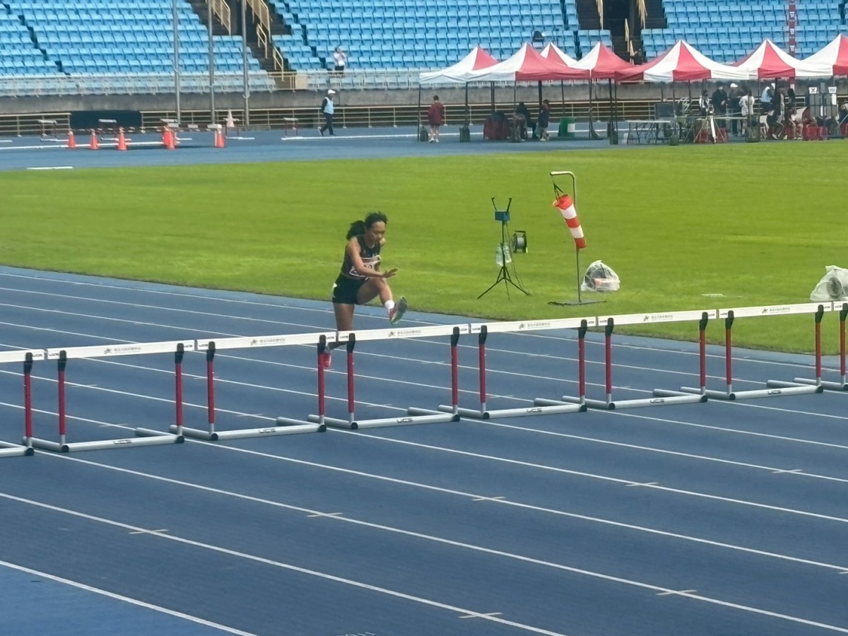 二信高中陪伴孩子「適性揚才」 田徑場上追求夢想成績大放異彩 二信高中陪伴孩子「適性揚才」 田徑場上追求夢想成績大放異彩