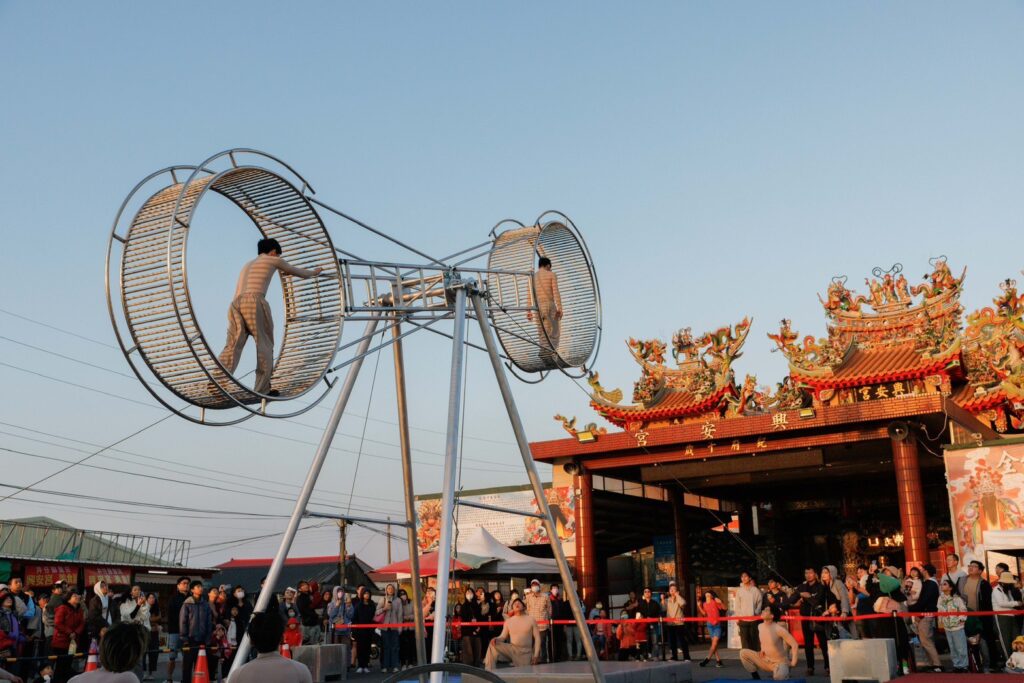 神廟大馬戲吸引逾 2千人次  「北門王爺藝饗節」掀觀光熱潮 集章抽黃金持續中