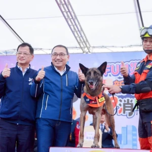 「FUN災熊HOU 新北熊平安  侯友宜感謝消防弟兄守護市民安全