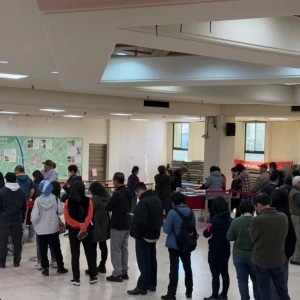 金馬賀新春　板橋公所贈書法名家春聯