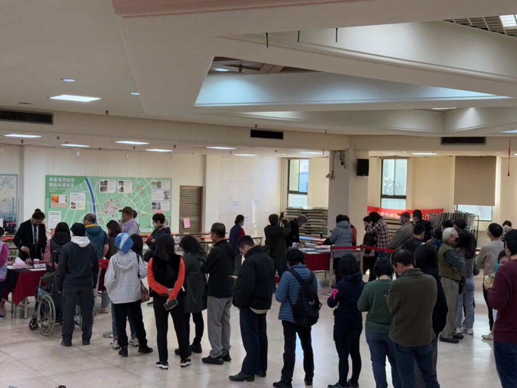 金馬賀新春　板橋公所贈書法名家春聯