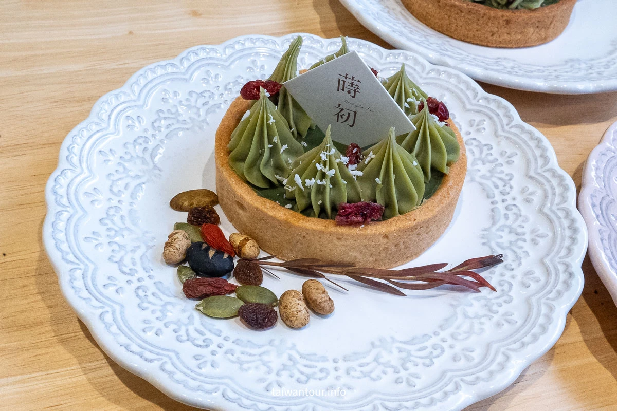 【蒔初甜點一中店】一中街甜點秘境!台中動漫餐廳推薦 【蒔初甜點一中店】一中街甜點秘境!台中動漫餐廳推薦
