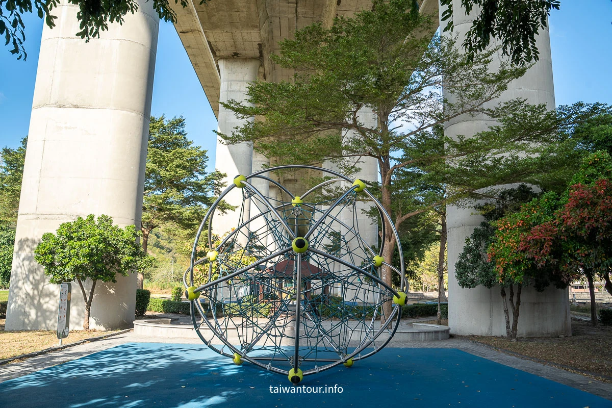 【台中外埔秘境｜金仔坑公園x忘憂谷】國道三號下的《全面啟動》親子.網美.鐵馬族的年度必訪！