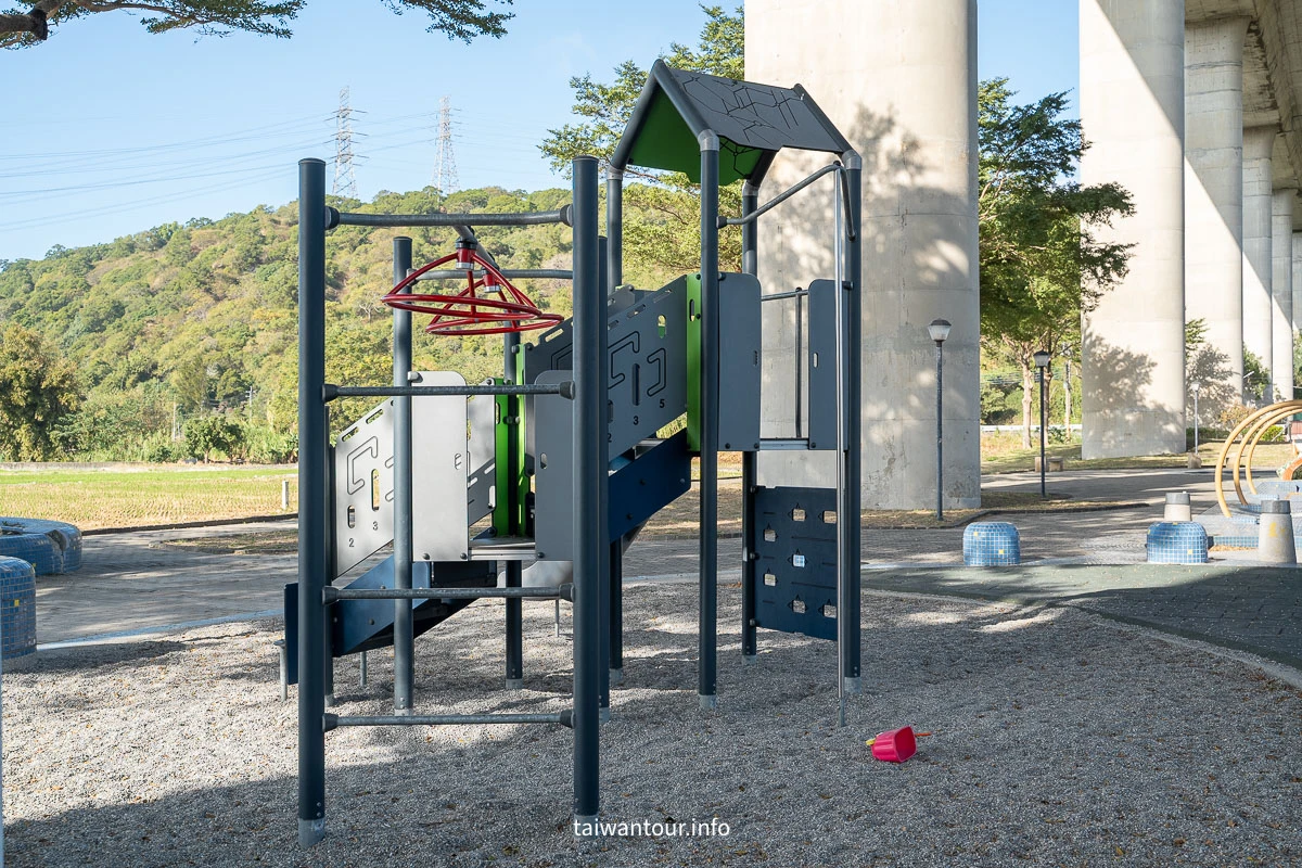 【台中外埔秘境|金仔坑公園x忘憂谷】國道三號下的《全面啟動》親子.網美.鐵馬族的年度必訪! 【台中外埔秘境|金仔坑公園x忘憂谷】國道三號下的《全面啟動》親子.網美.鐵馬族的年度必訪!