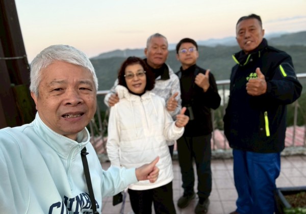 舒瑞利里長率在地生態愛好者體驗國家新城山城之美