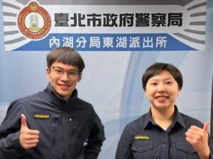 男子家中突發不適  內湖警協助送醫並暖心安撫家屬