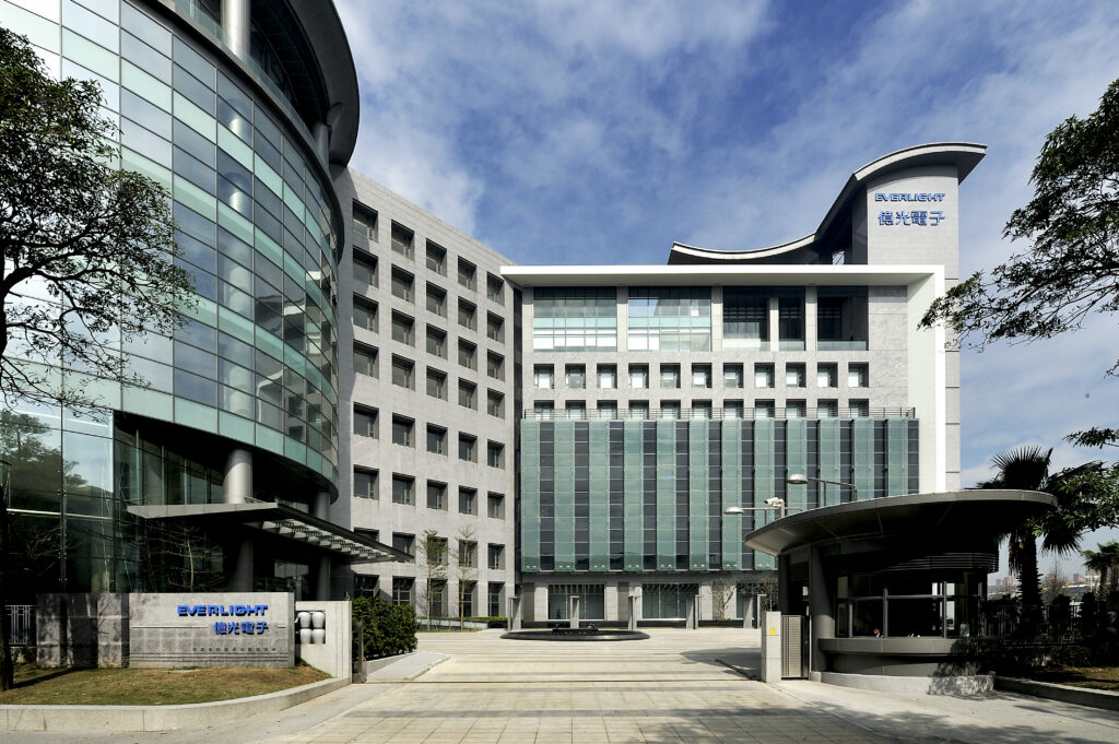 億光在美提告　控Lumileds侵害車用LED覆晶專利