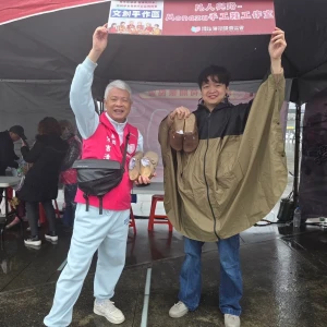 小太陽老師感恩薄荷真心用愛陪伴「凡人與路」賣好鞋