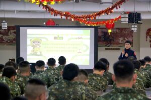 強化官兵法治觀念  警方前進北五堵營區宣導反詐  反毒及交通安全
