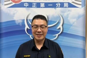 除夕團圓情不散  八旬失智老婦欲回老家迷途  中一警耐心拼湊資訊助返家