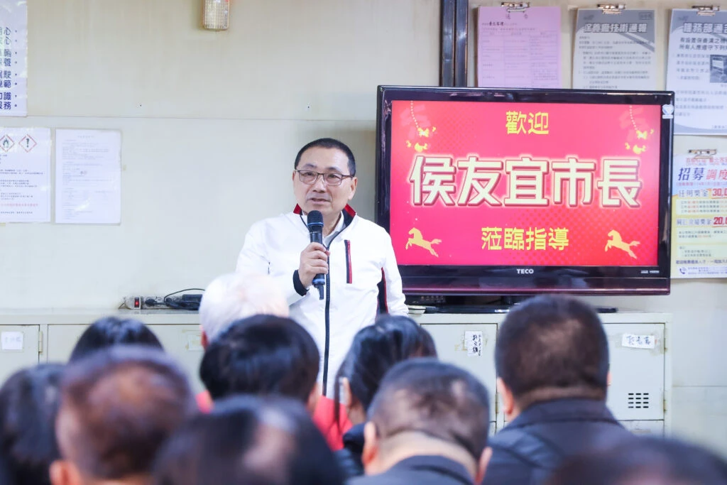 侯友宜：慰勞公車從業人員 　共同打造優質公共運輸服務