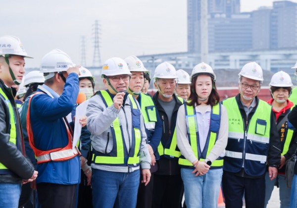 視察貴子坑溪橋梁預鑄工程  侯友宜：讓新莊、泰山交通將更加便利
