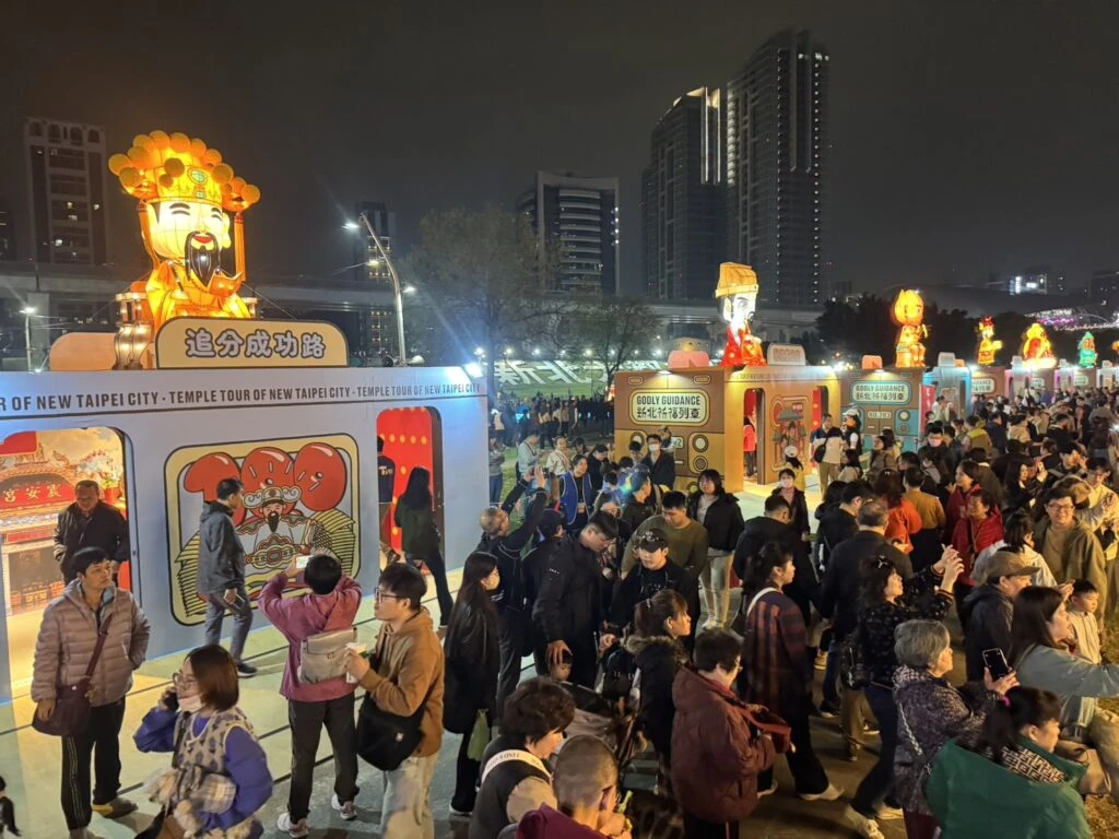 新北燈會祈福列車強勢回歸