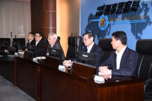 治安工作馬不停蹄  署長張榮興親赴刑事局頒破案金紅包賀新春