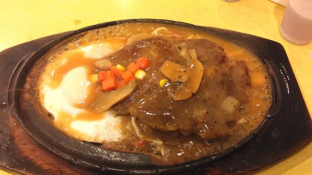 三重美食推薦-三和夜市平價牛排食尚玩家都來採訪【吉市牛排】