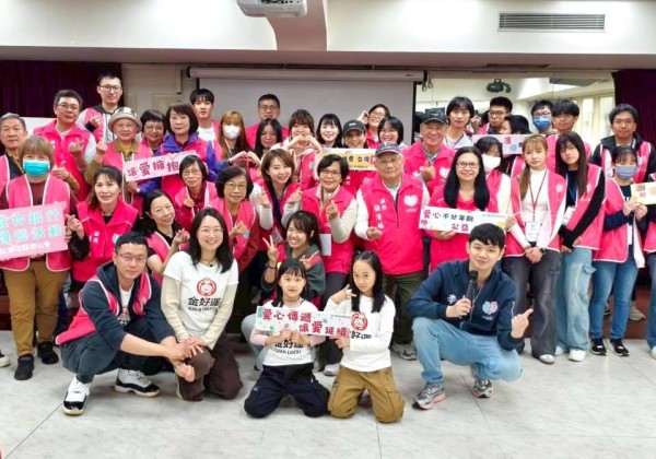 李爅創辦薄荷持續帶領志工用愛傳遞溫暖