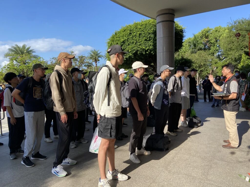 屏東軍服站  歡送補充兵及常備兵役入營宣導