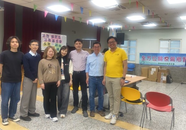 把視力照護帶進偏鄉!　孫啟欽率醫療團走進台東阿尼色弗兒童之家