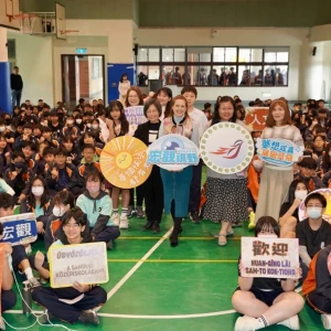 「大使校園開講」匈牙利、捷克代表走入校園帶學生看世界