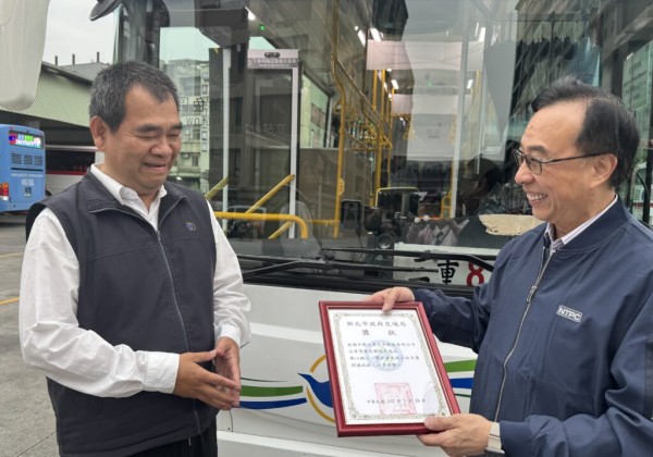 公車停下的那一刻　感謝駕駛長在第一時間的機警反應與沉著應對