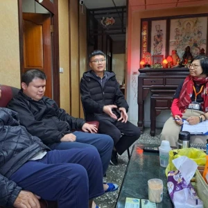 先天視障者呂坤諭與長輩相依為命 社會局引進樂明身障服務重建生活