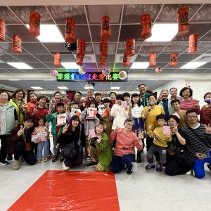 五福里首度舉辦小朋友元宵節燈籠創意走秀比賽幸福感滿滿