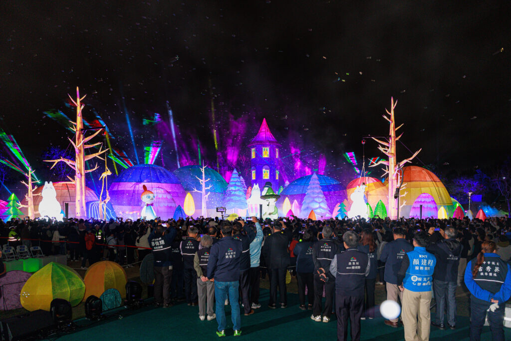 「內容最強、人氣最旺」  中台灣燈會16天破655萬人潮幸福閉幕