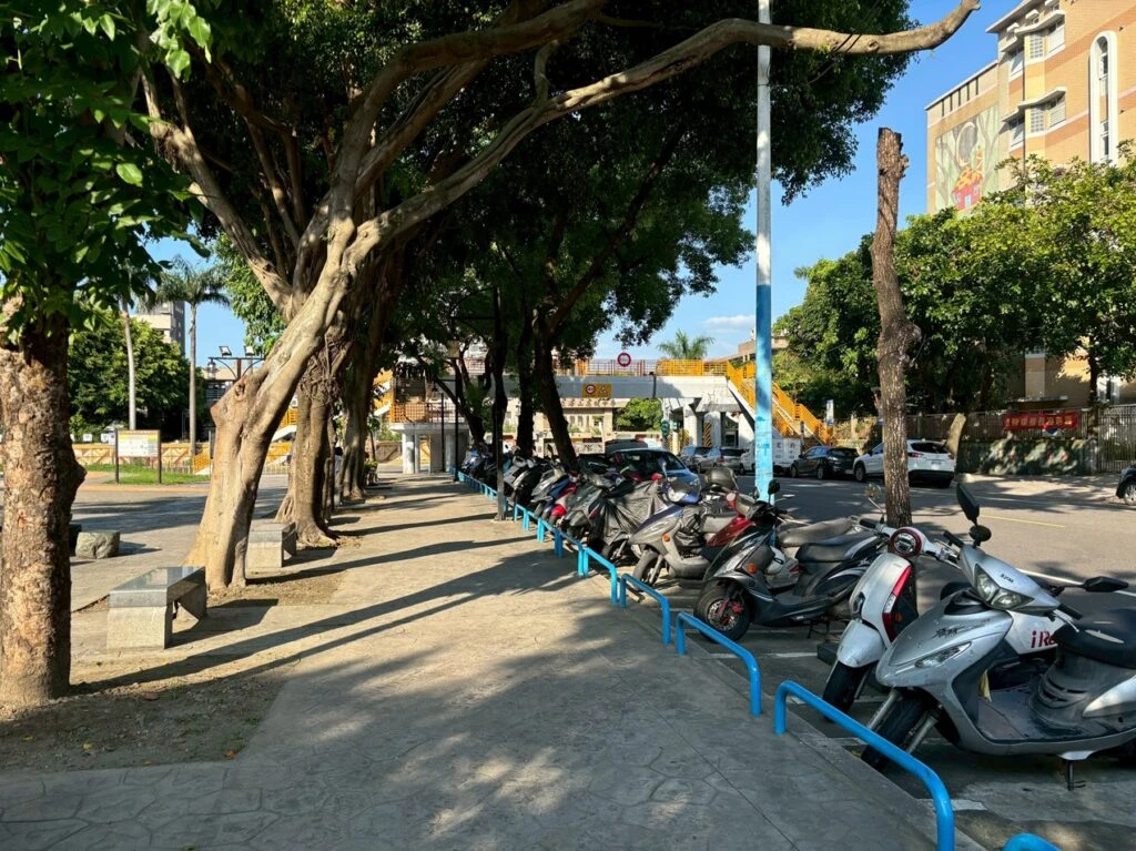 板橋第一運動場翻轉！　「森活走廊」榮獲國家級景觀大獎肯定