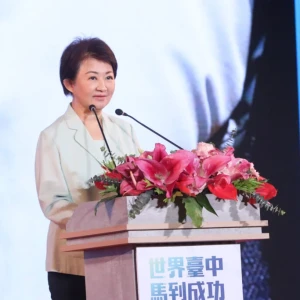 表態支持正確能源政策    盧秀燕：不要讓中部民眾用肺發電