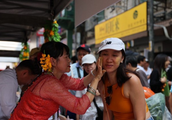 世界民藝俱樂部開發！　新北多元文化節中和登場 　萬人浴佛共迎緬甸新年