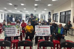 防詐工作不停歇  基四警前進社區宣導識詐新觀念