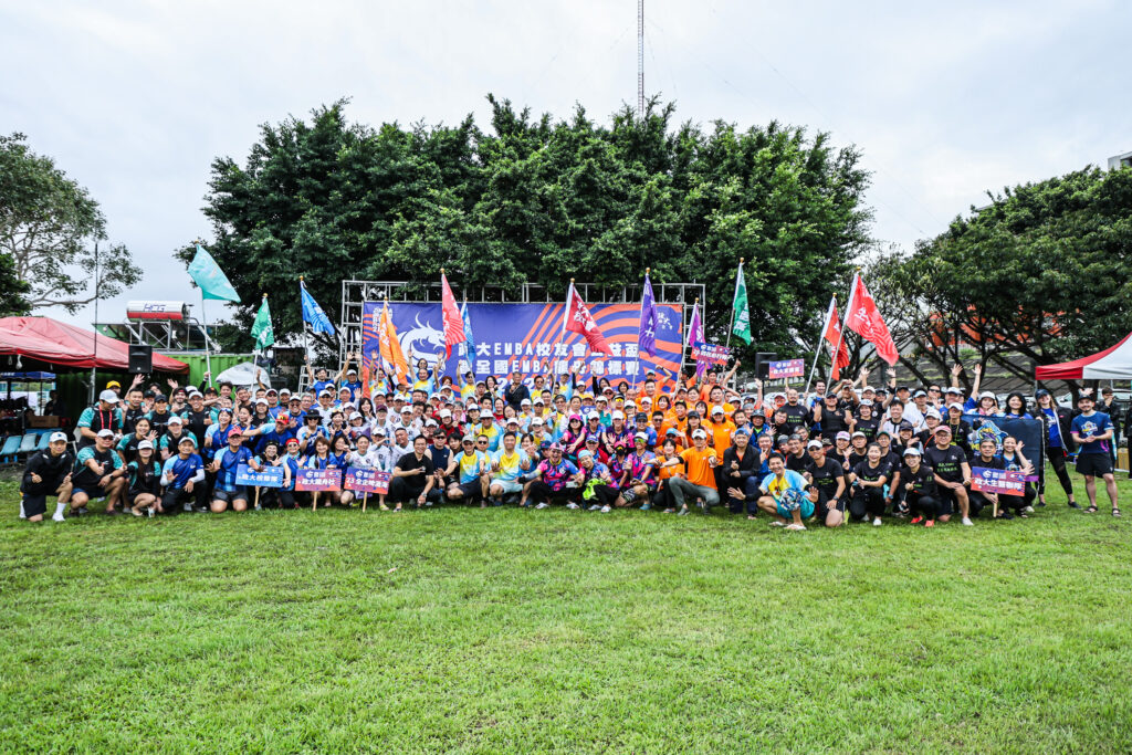 風雨無阻，愛在槳間：2026 政大EMBA公益龍舟賽熱血完賽，為獨老划出希望！
