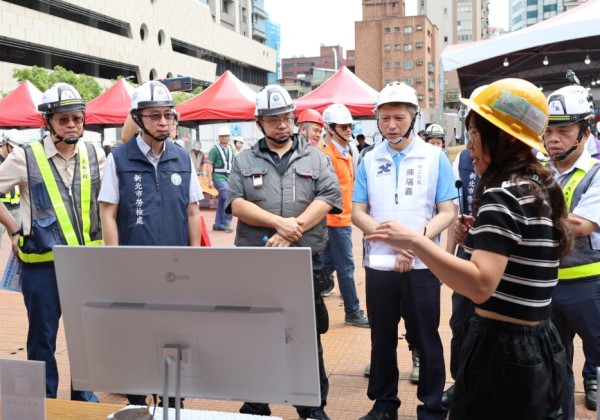 工人作家林立青力挺　新北市風扇衣補助2.0今年加碼至300萬　預估150家、800名工作者受惠