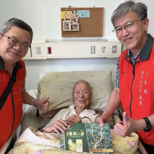 屏東榮服處端節送暖　慰問百歲及住院榮民傳遞溫情